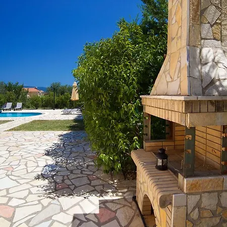 Villa Iliachtides Karavomylos